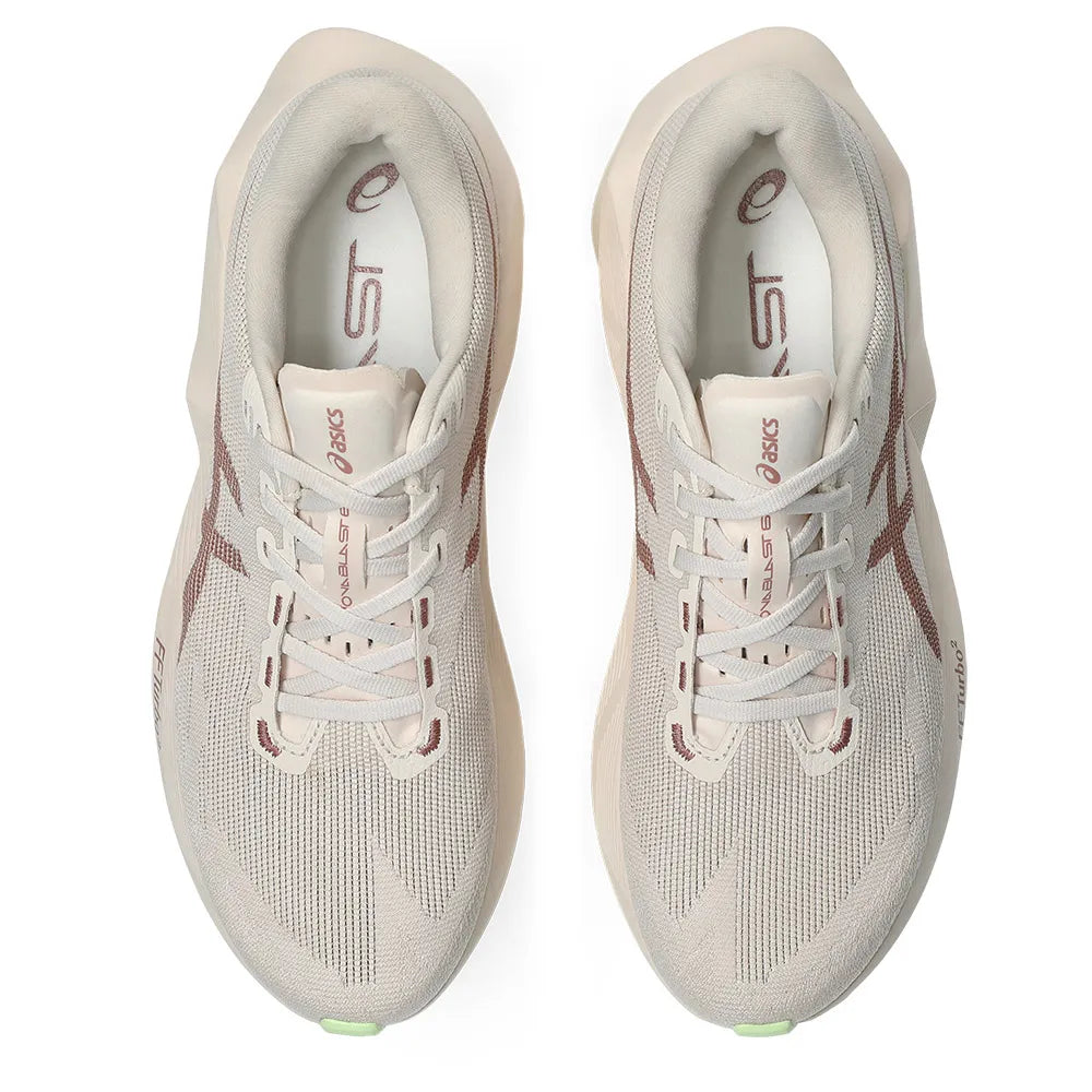 ASICS Novablast 6 Hardloopschoenen Dames Beige