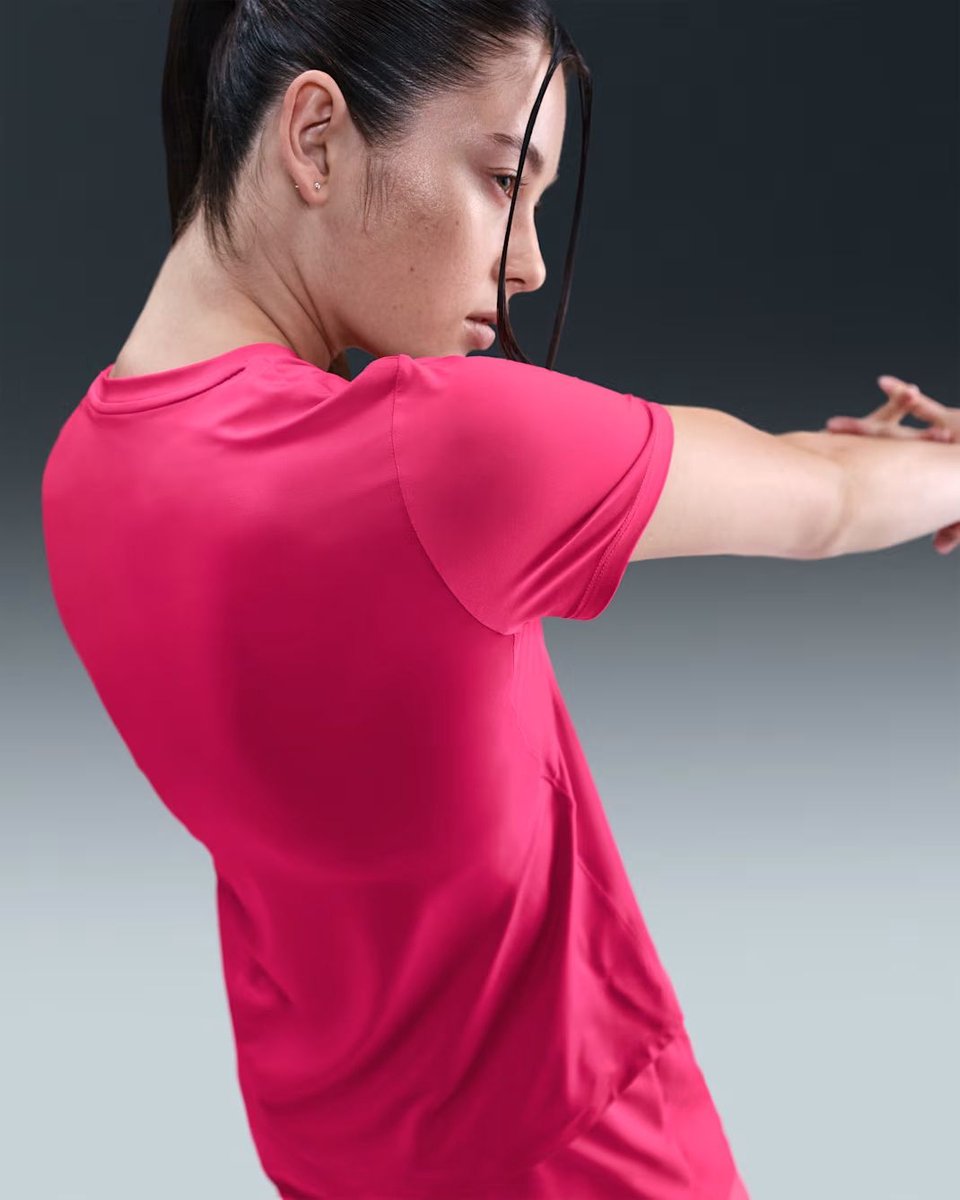 Nike One Classic Dri-FIT T-shirt Dames Rood